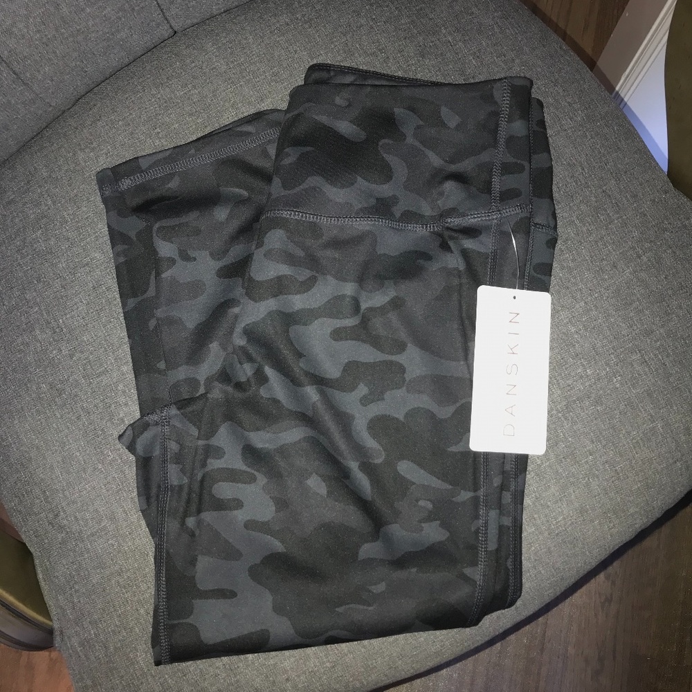 Danskin Black & Grey Camo Leggings